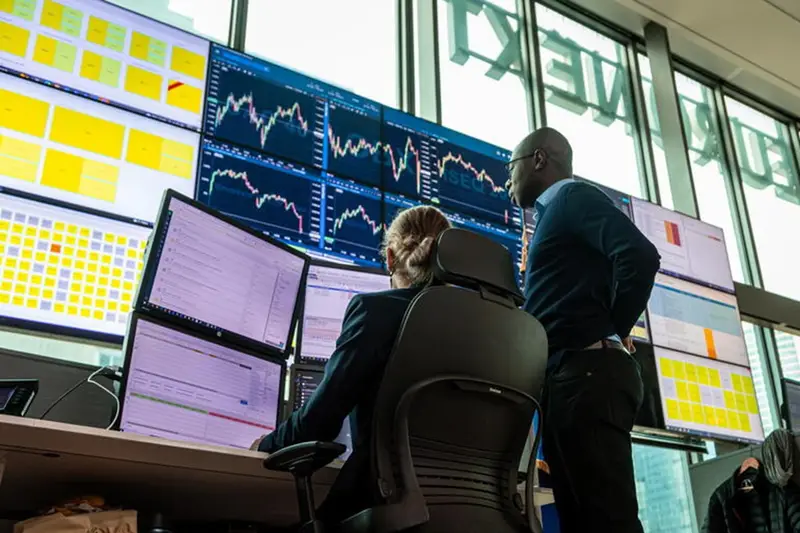 Borse Europee in Rialzo, Spread in Calo e Titoli di Stato Italiani in Ribasso