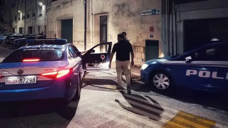 Arresto in Flagranza: Scoperta Serre Domestiche con Piante di Marijuana