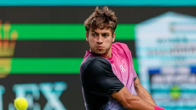 Torino Accende le Finali ATP: Sinner Assente, Cobolli in Pole Position